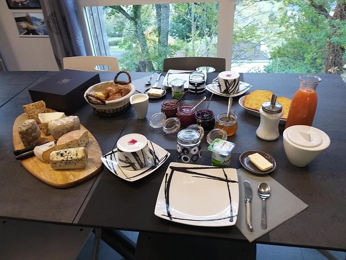 Bed and Breakfast Le Grand Val Lavastrie Экстерьер фото